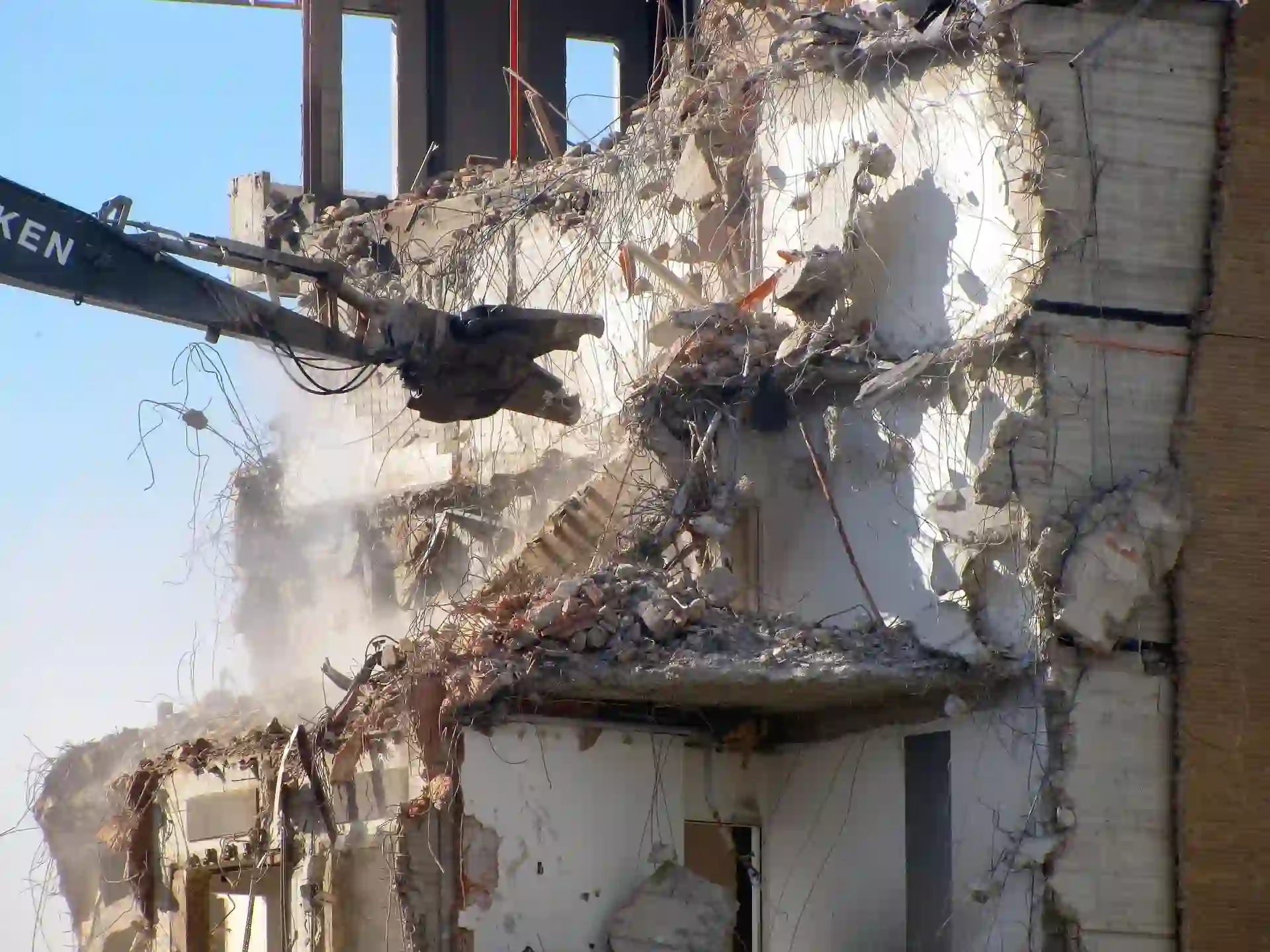 Demolition works Dubai — full-scope site demolition by JBR Demolition Works LLC